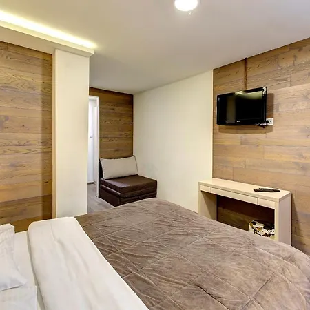 Bijele Vode Motel 4*